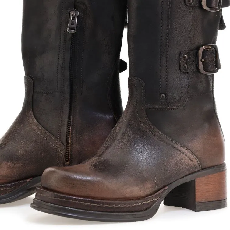 BOOTS CAYUGA