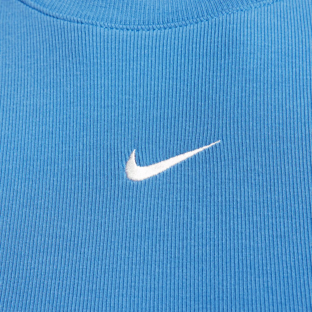 Camiseta Nike Sportswear Chill Knit de Mujer