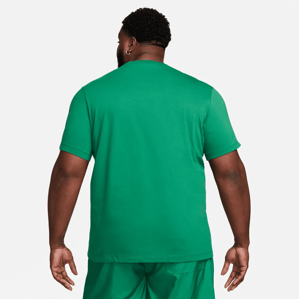 Camiseta Nike Sportswear Club de Hombre