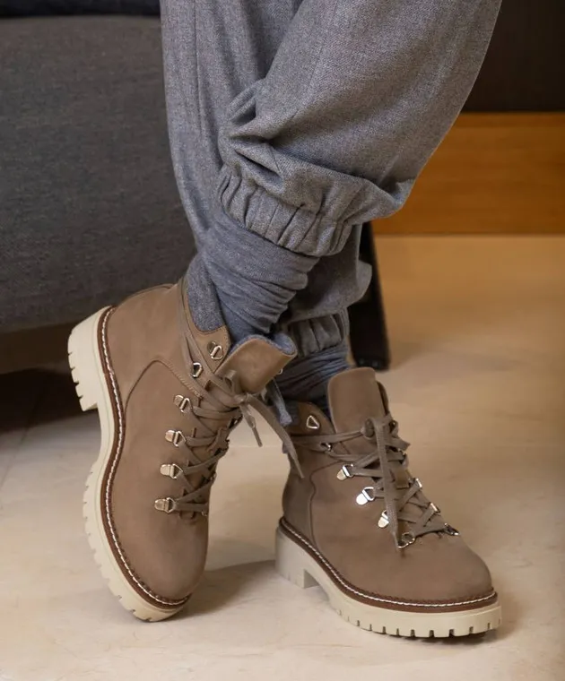 Enrico Mandelli Beige nubuck boots