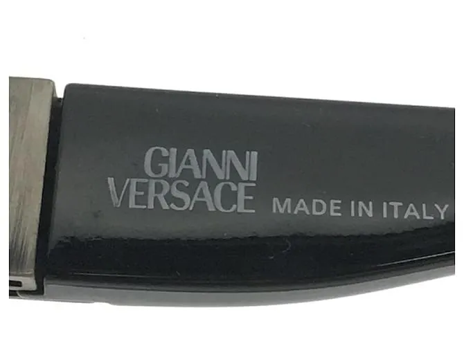 **Gafas de sol grises de Gianni Versace 