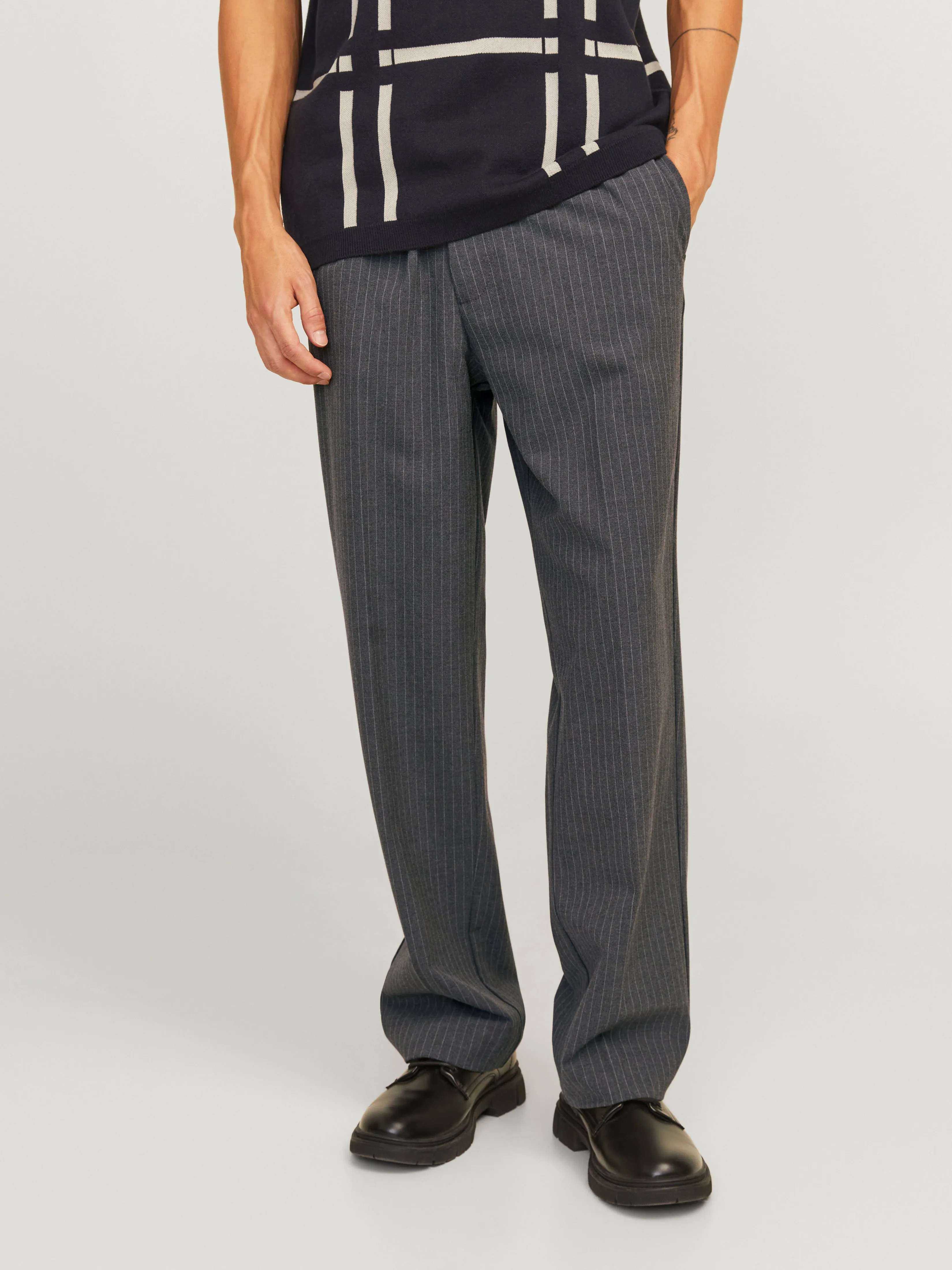 Pantalones chinos Corte loose | Gris oscuro | Jack & Jones®