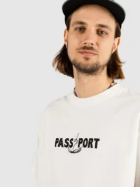 Pass Port Featherweight Embroidery Camiseta