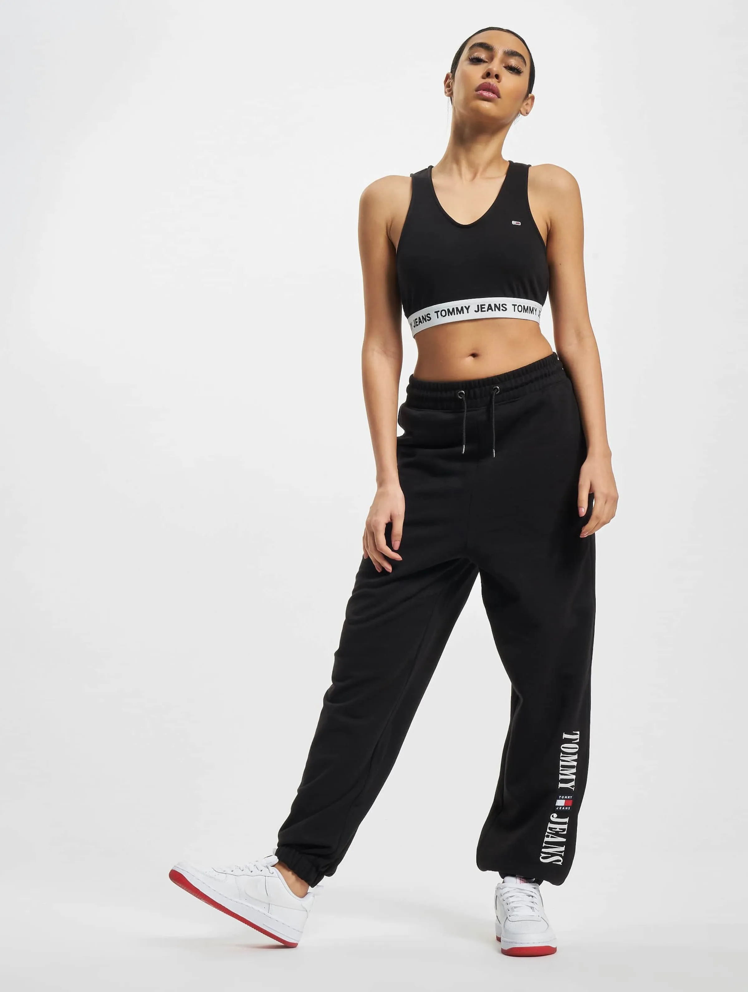 Super V-Logo Waistband Crop